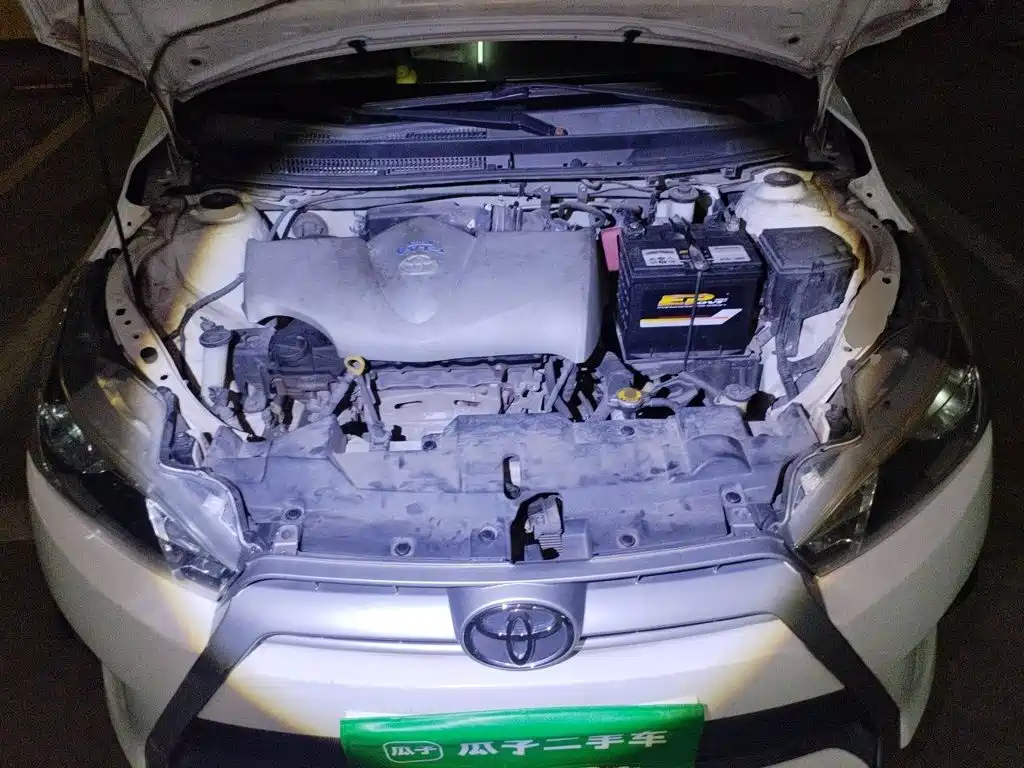 Toyota Yaris L 2016 — фото 11