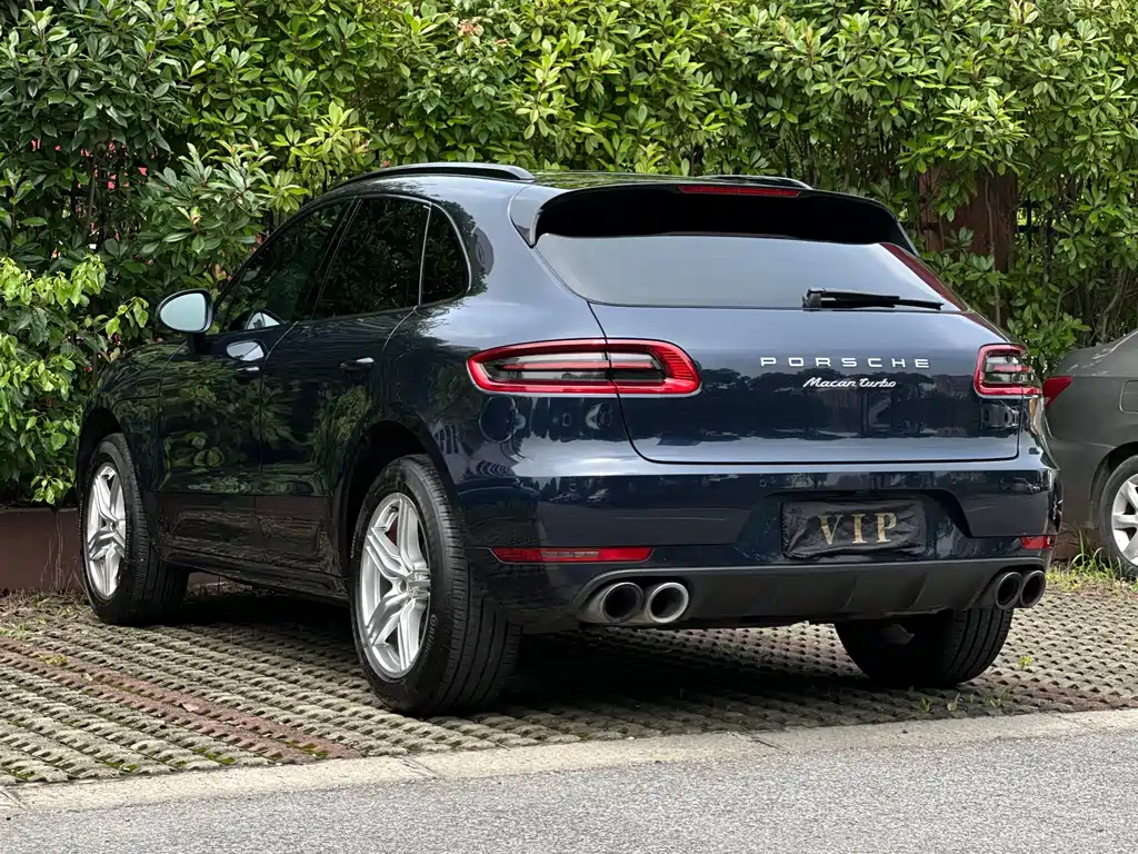 Porsche Macan 2018 — фото 21