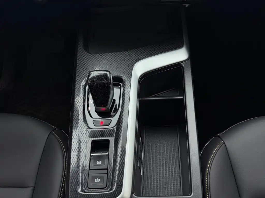 Haval Red Rabbit 2023 — фото 16