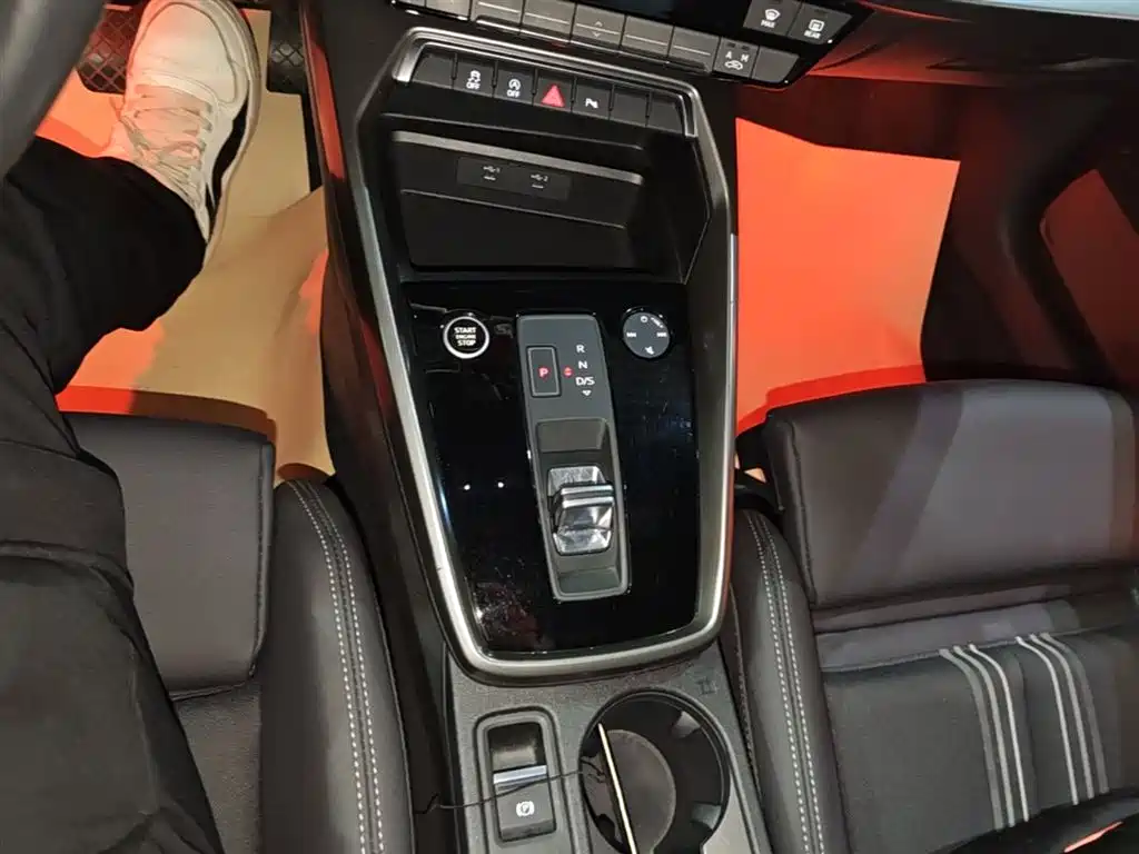Audi A3 2021 — фото 14