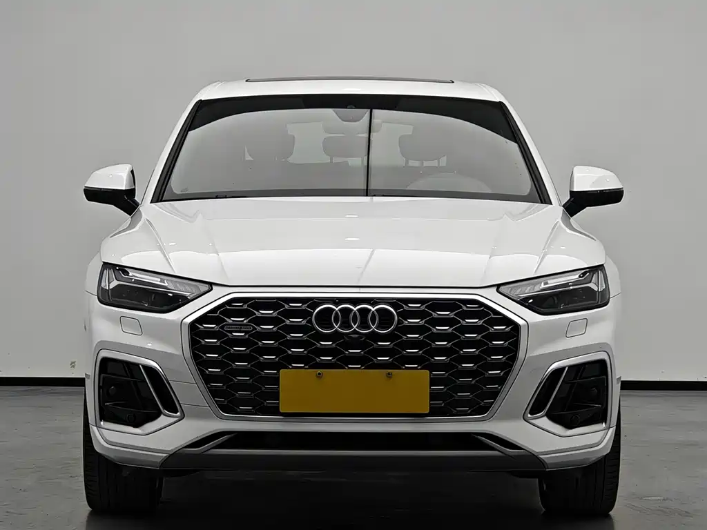 Audi Q5L Sportback 2022 — фото 3