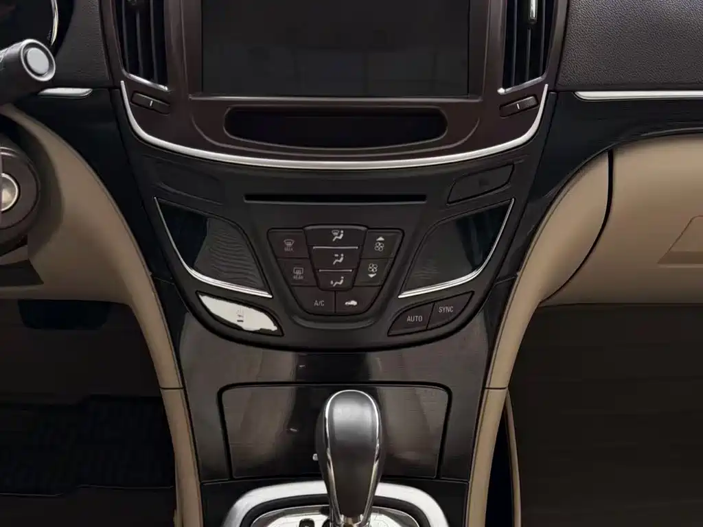 Buick Regal 2014 — фото 9