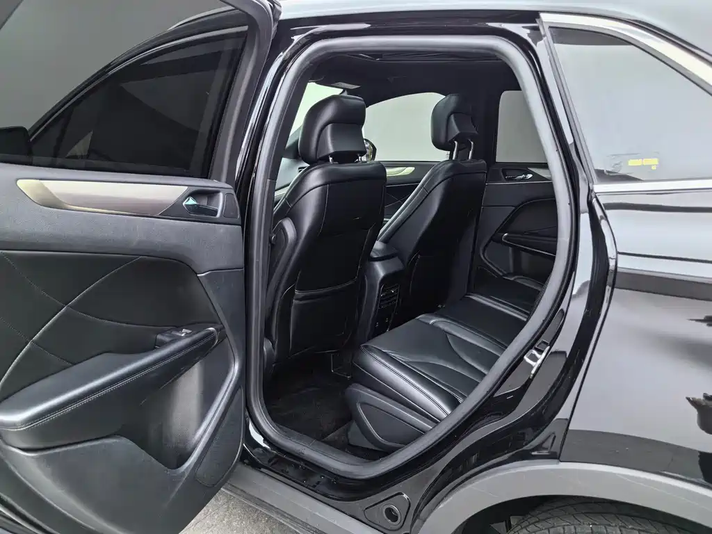 Lincoln MKC 2019 — фото 12