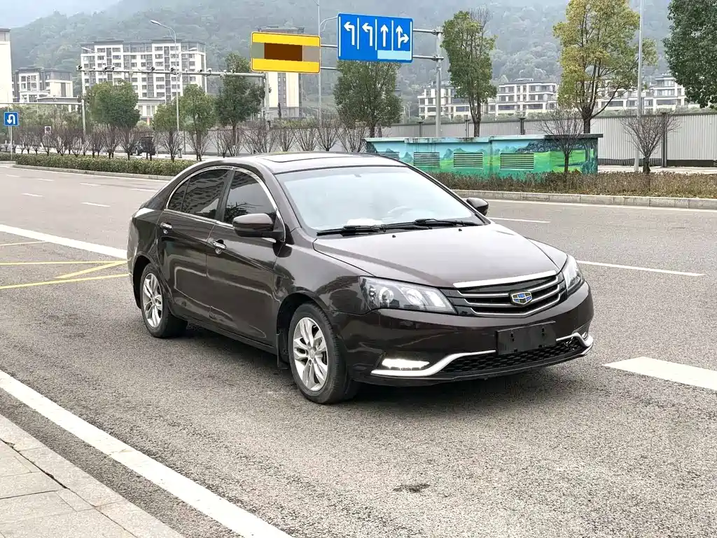 Geely Emgrand 2015 — фото 3