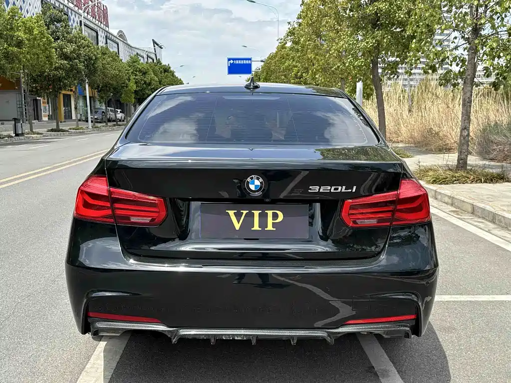 BMW 3 Series 2019 — фото 4
