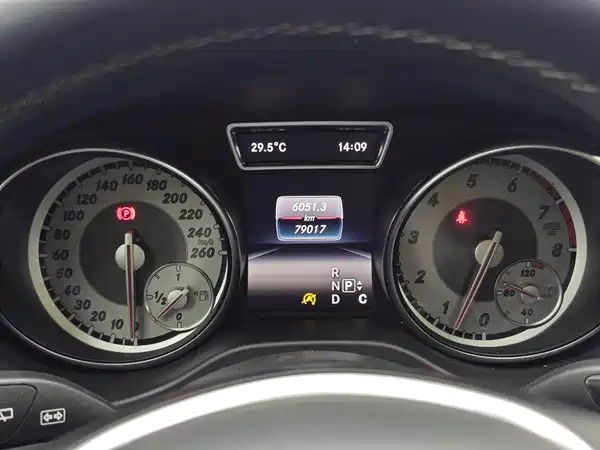 Mercedes-Benz GLA 2016