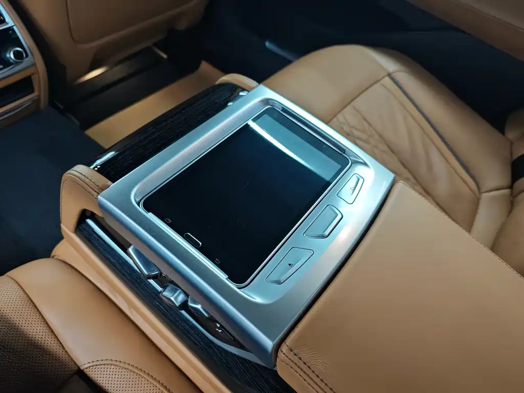 BMW 7 Series 2022 — фото 17