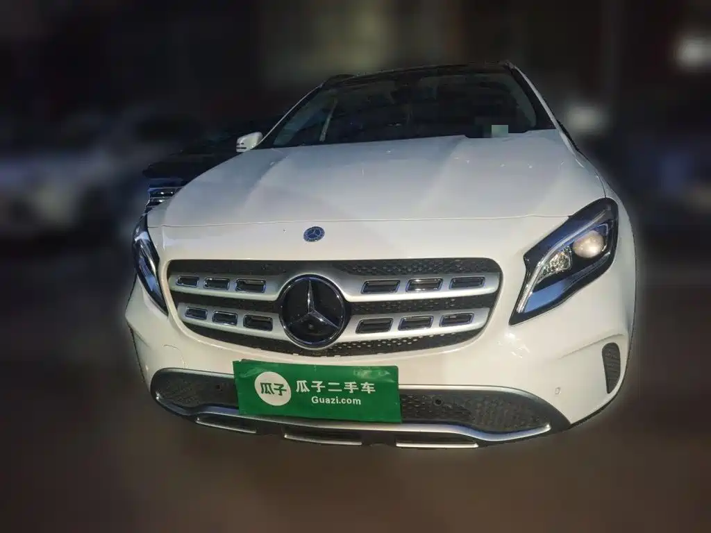 Mercedes-Benz GLA 2018 — фото 24