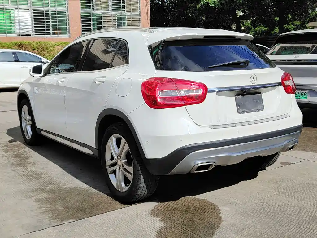 Mercedes-Benz GLA 2015 — фото 18