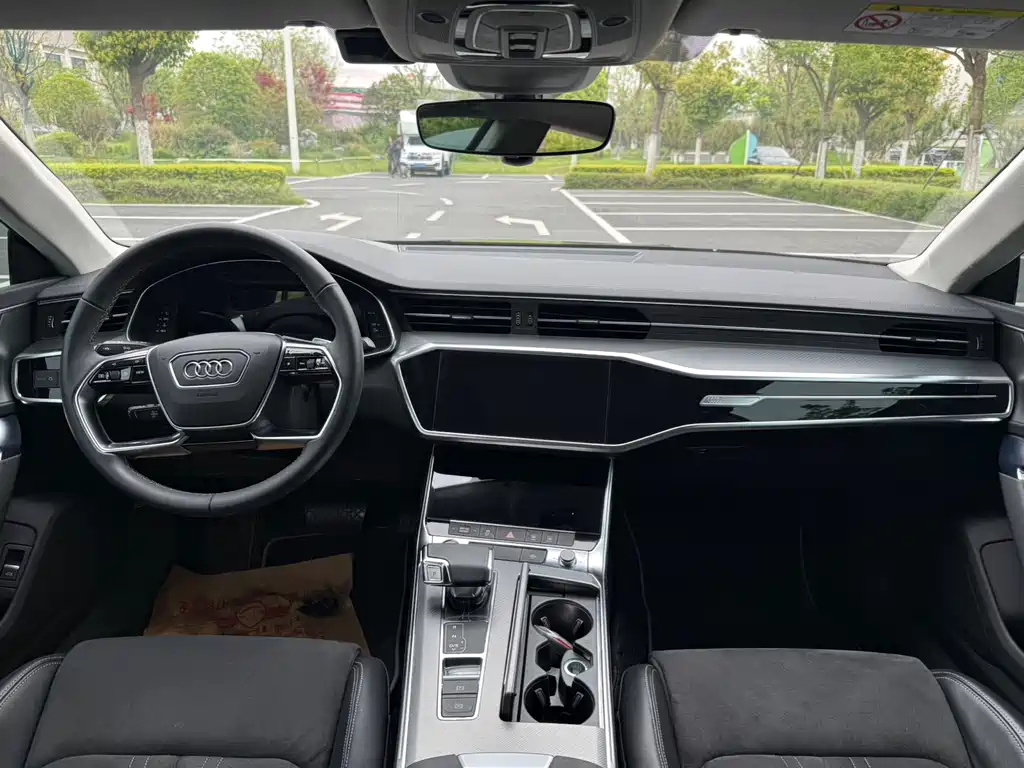 Audi A7L 2023 — фото 11