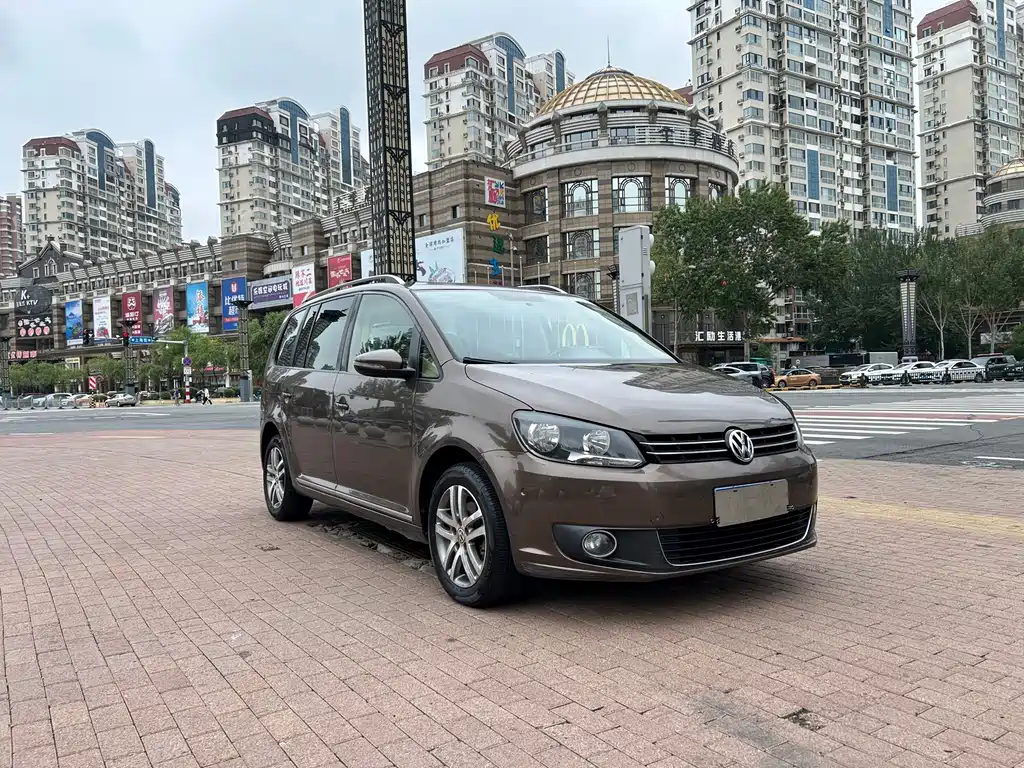 Volkswagen Touran 2012