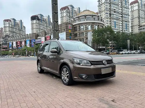 Volkswagen Touran 2012