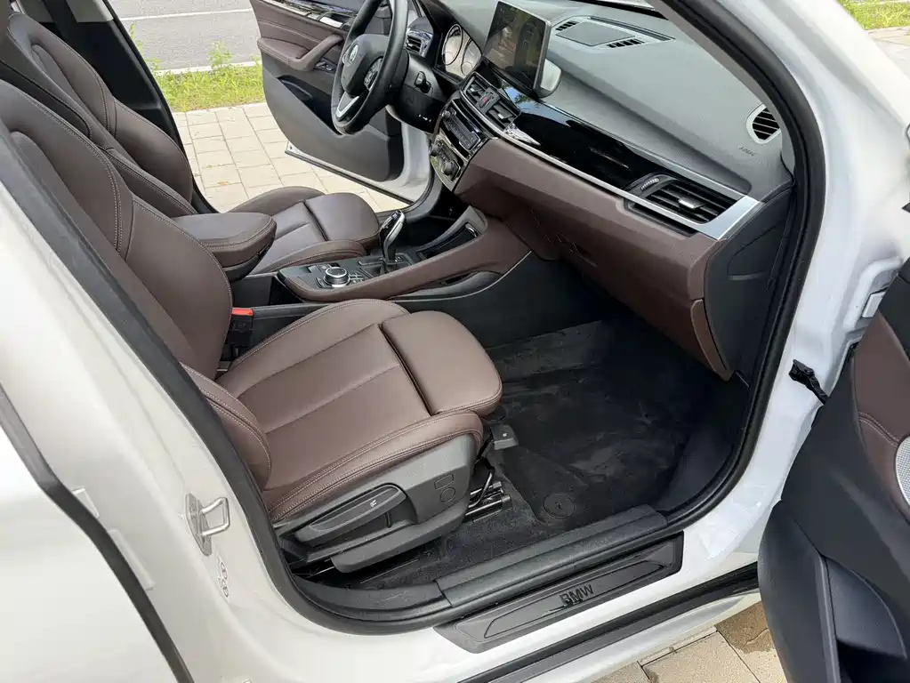 BMW X1 2022 — фото 24