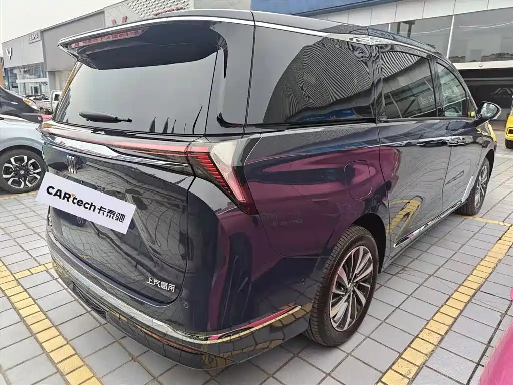 Buick GL8 Hybrid 2026