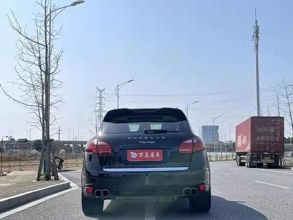 Porsche Cayenne 2012