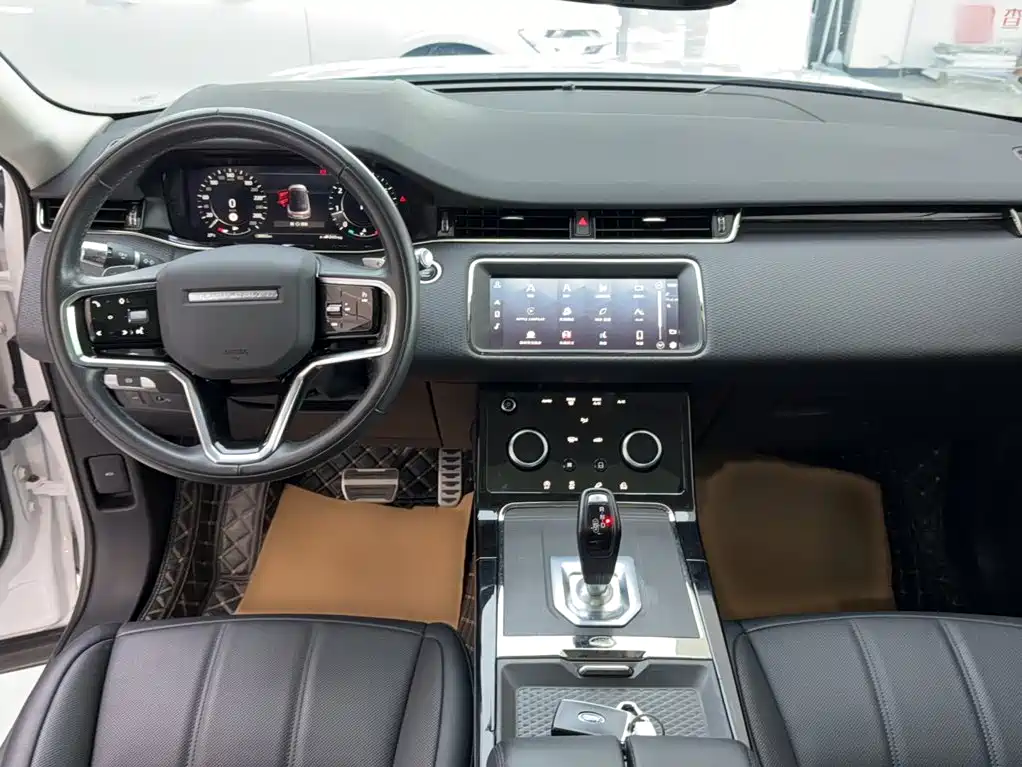 Land Rover Evoque 2022 — фото 11