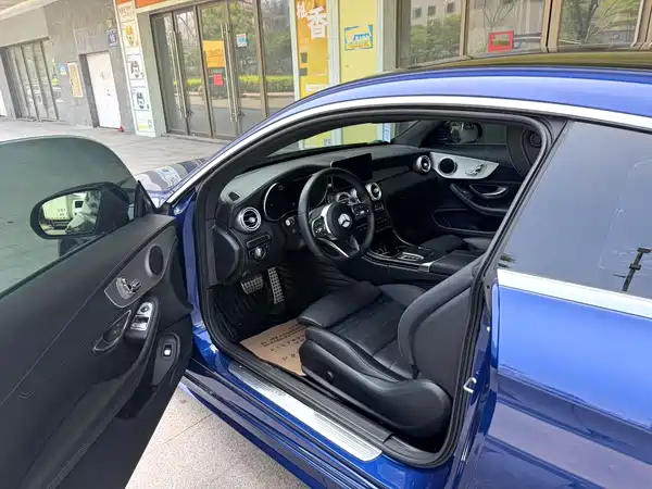 Mercedes-Benz C-Class 2019