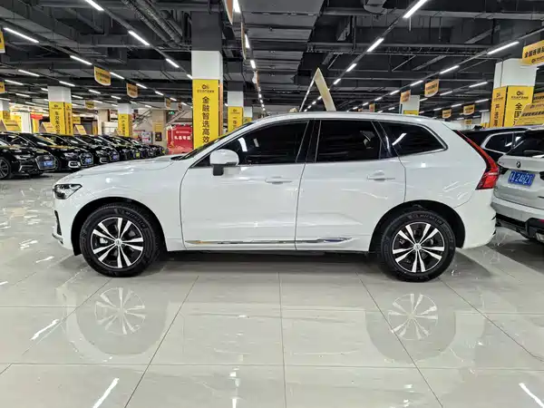 Volvo XC60 2024