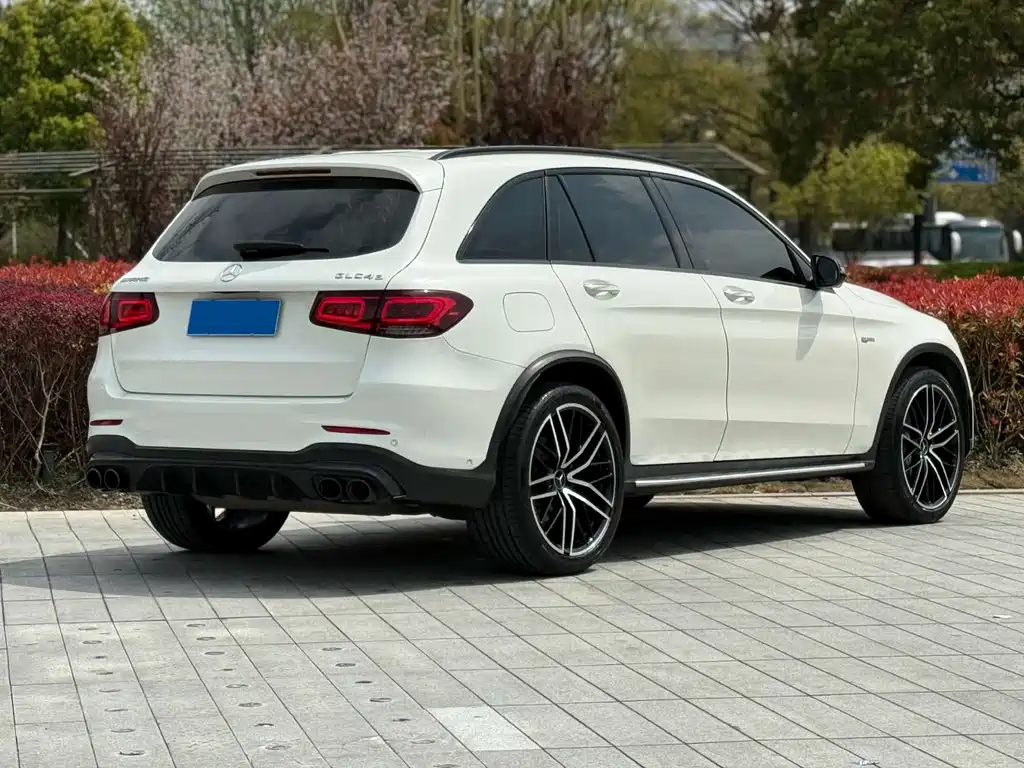 Mercedes-Benz GLC AMG 2021 — фото 4