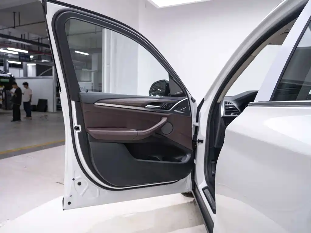 BMW X3 2020 — фото 15