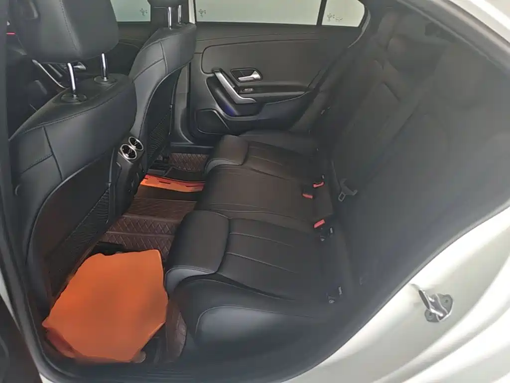 Mercedes-Benz A-Class 2022 — фото 17