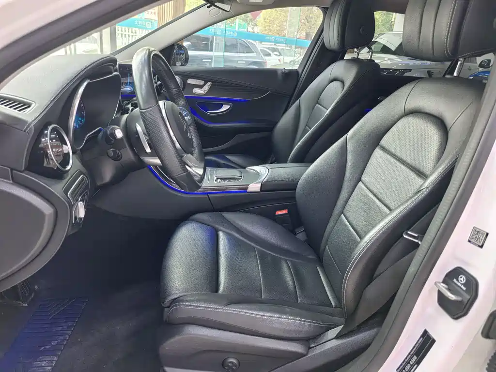 Mercedes-Benz C-Class 2022 — фото 12