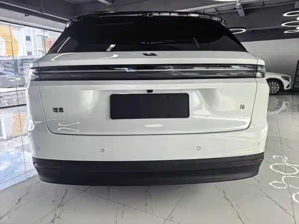 Li Auto i6 2026