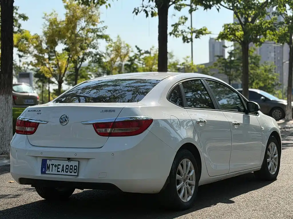 Buick Excelle 2014