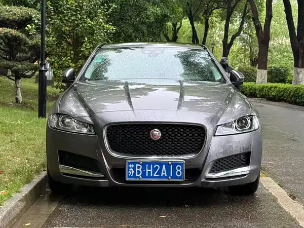 Jaguar XF 2016
