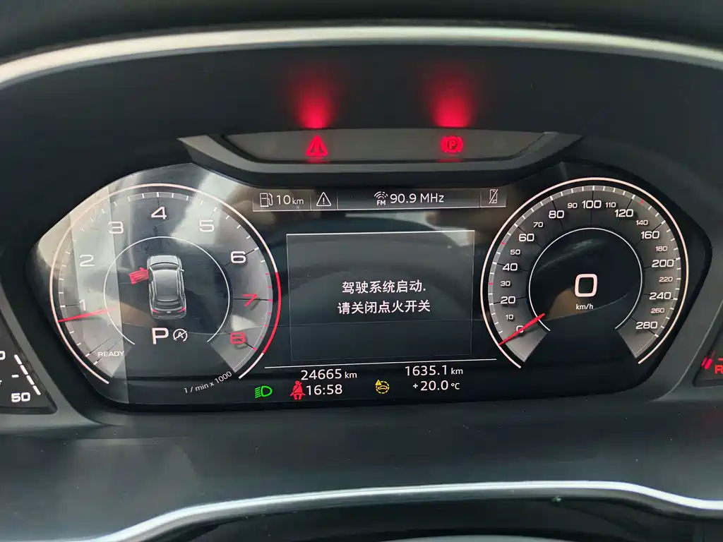 Audi Q3 2022 — фото 13