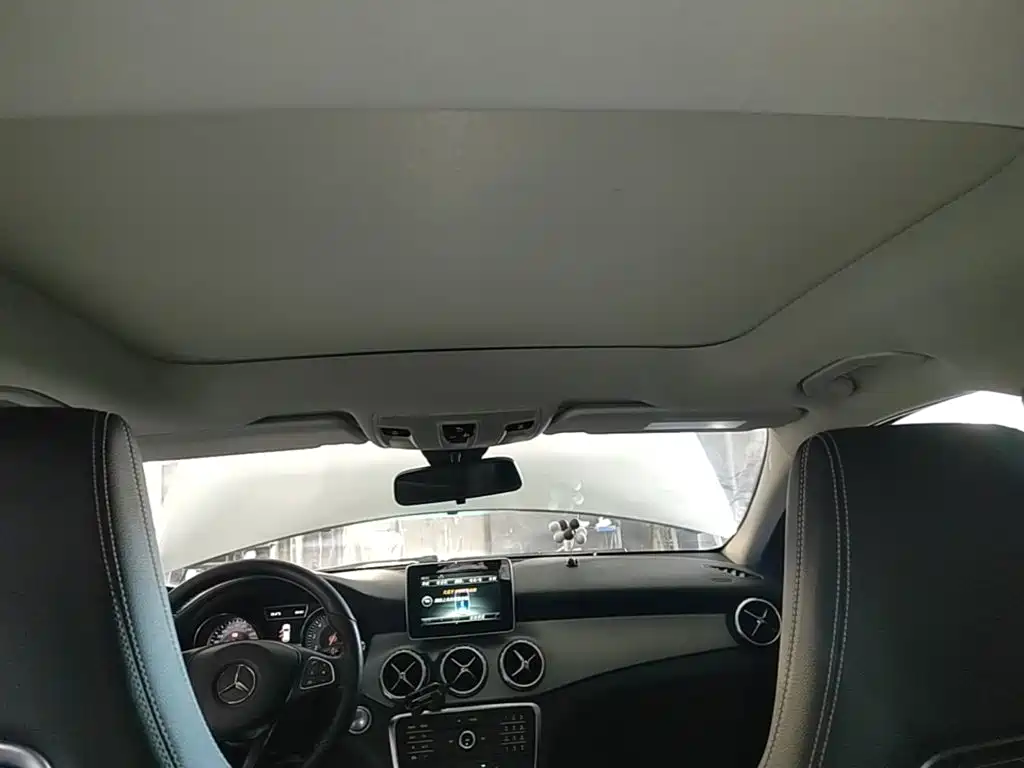 Mercedes-Benz GLA 2017 — фото 18