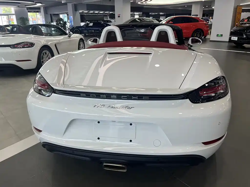 Porsche 718 2023 — фото 10