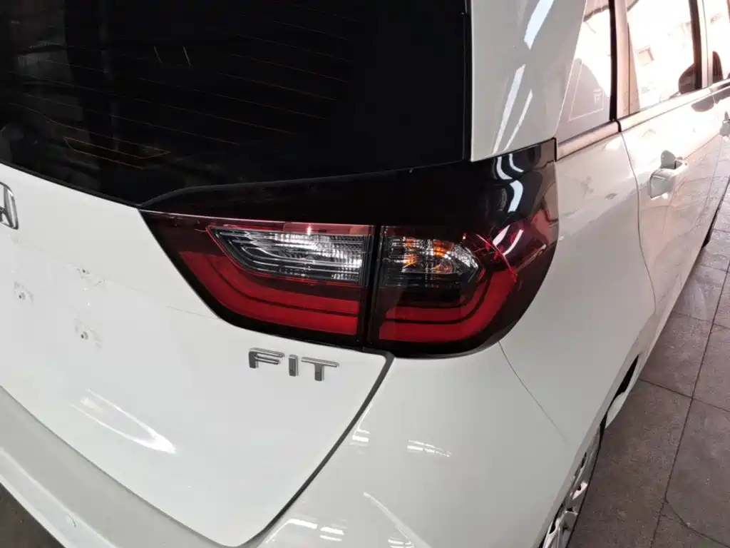 Honda Fit 2022 — фото 8