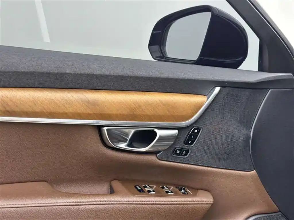 Volvo S90 2019 — фото 14