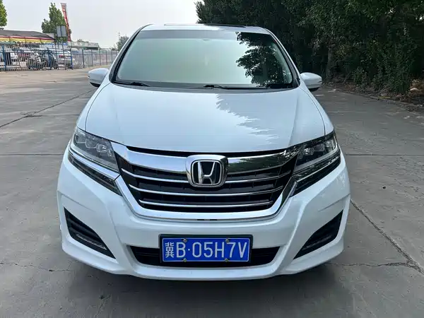 Honda Elysion 2016