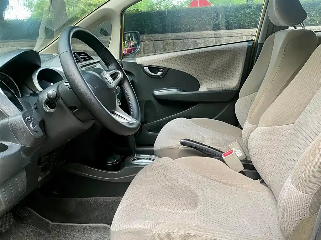 Honda Fit 2008 — фото 10