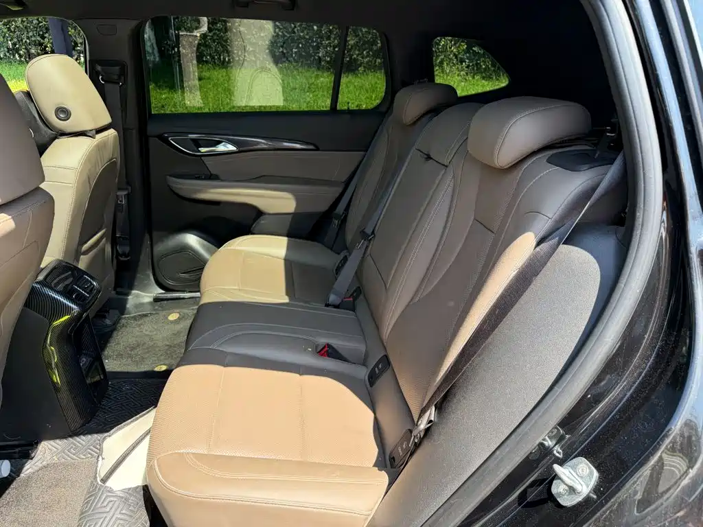 Buick Envision Plus 2023 — фото 12
