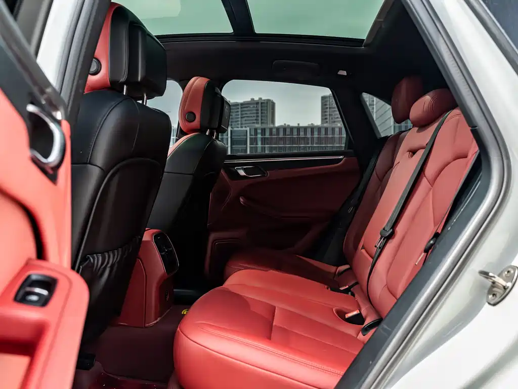 Porsche Macan 2020 — фото 12