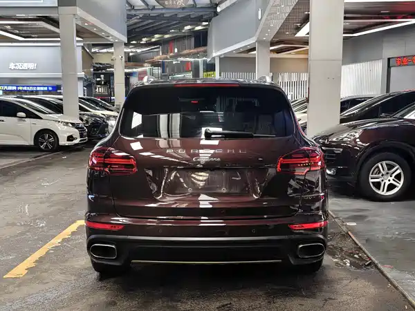 Porsche Cayenne 2015