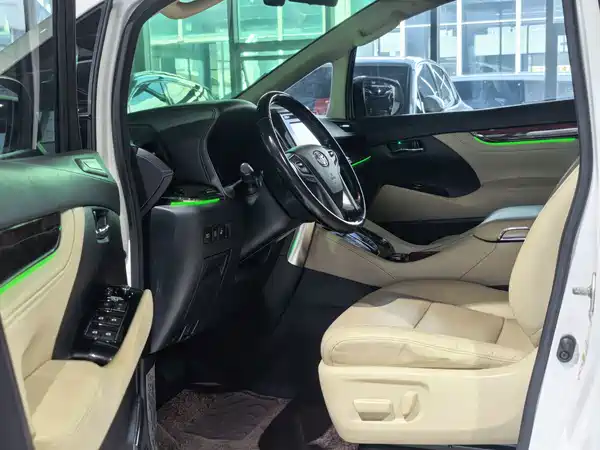 Toyota Alphard 2018