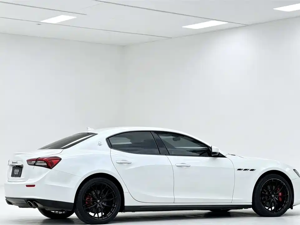 Maserati Ghibli 2016 — фото 7
