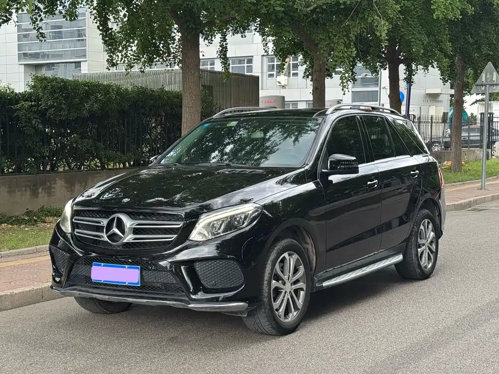 Mercedes-Benz GLE 2017 — фото 3