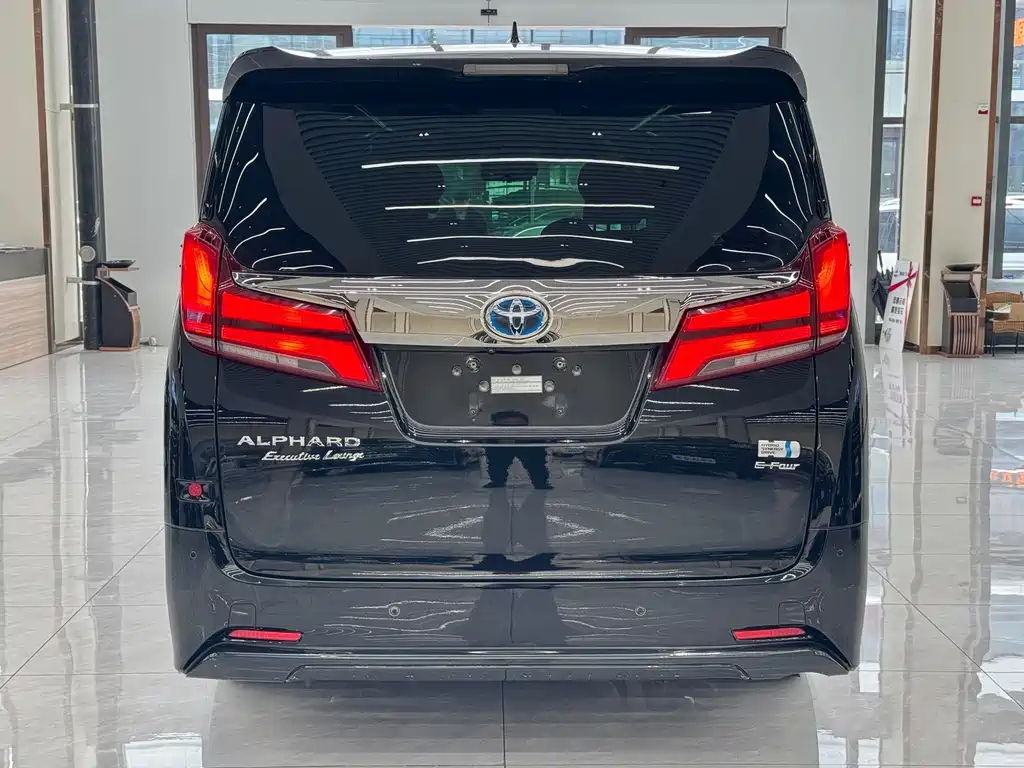 Toyota Alphard 2021 — фото 11