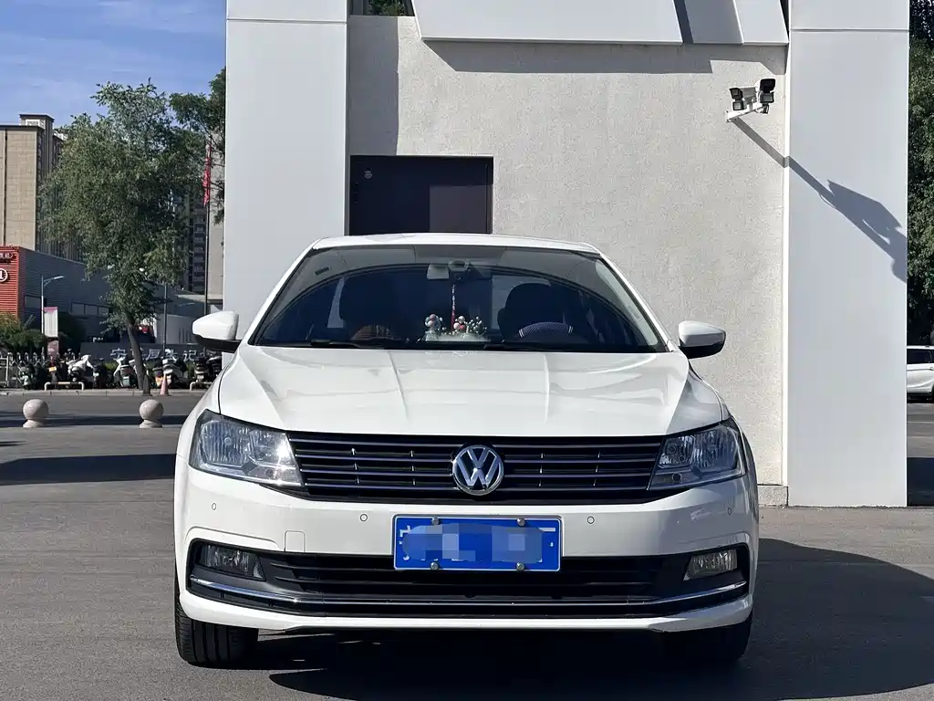 Volkswagen Lavida 2017 — фото 2
