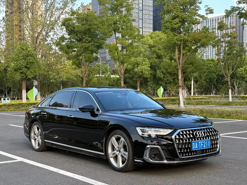 Audi A8 2023