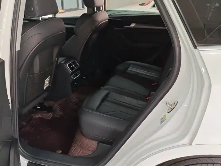 Audi Q5L 2023