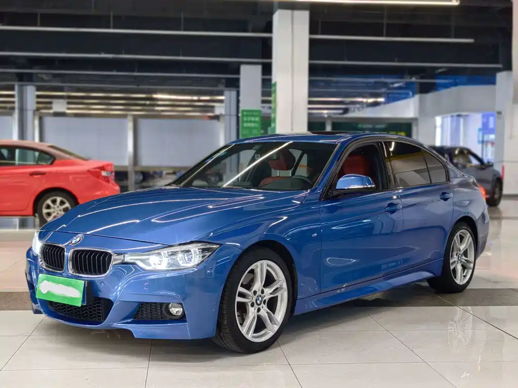 BMW 3 Series 2018 — фото 1