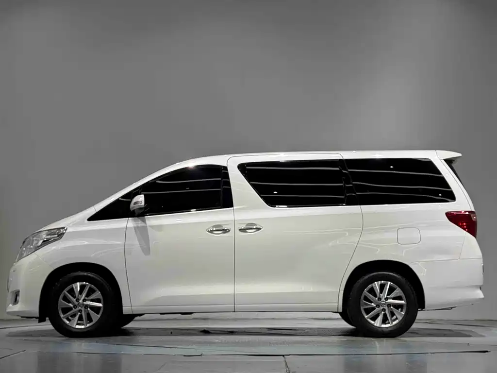Toyota Alphard 2012 — фото 17