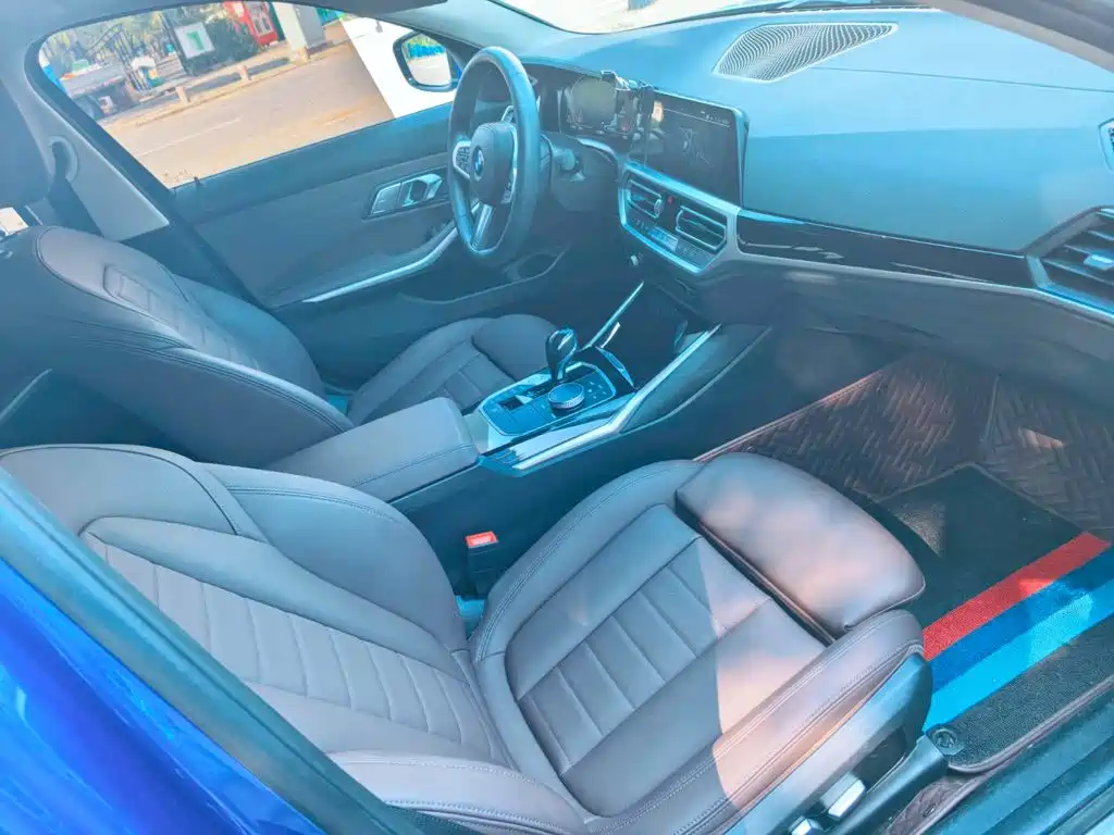 BMW 3 Series 2021 — фото 13