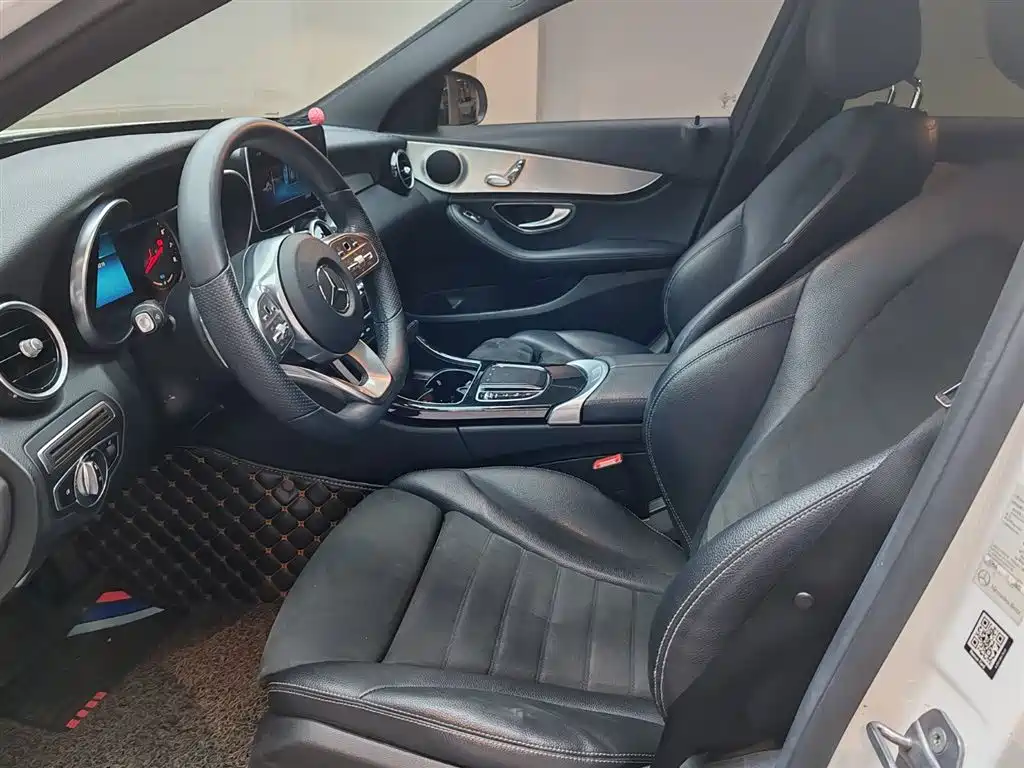 Mercedes-Benz C-Class 2019 — фото 17